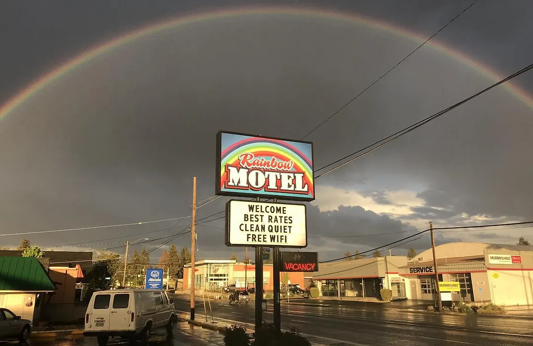 Rainbow Motel-1