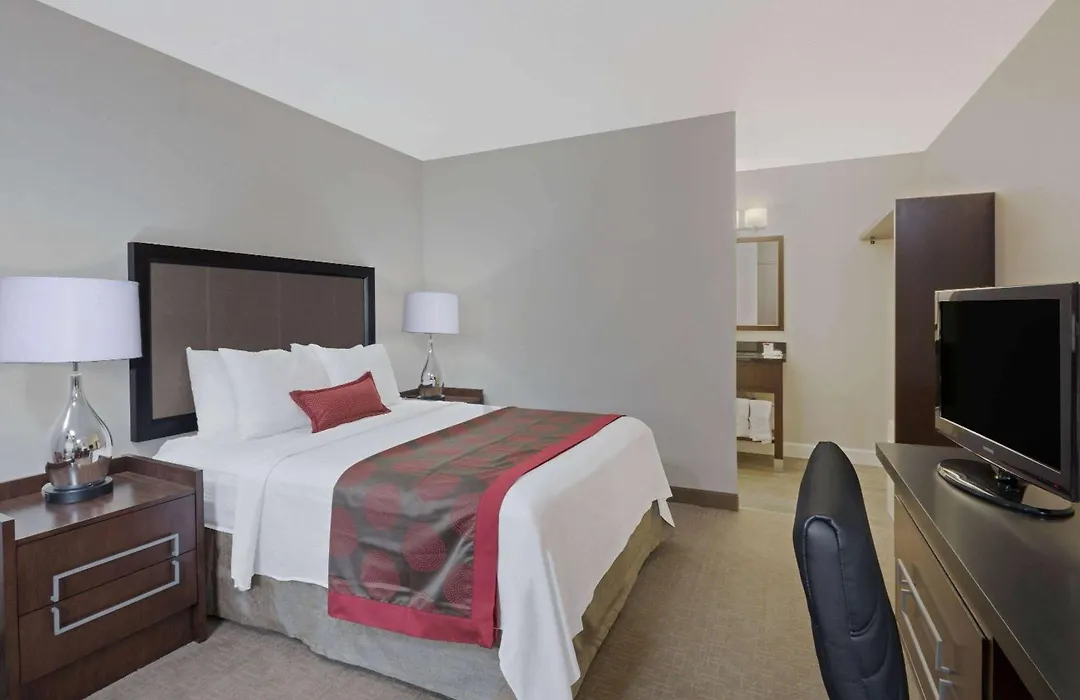 Ramada By Wyndham Boston-1