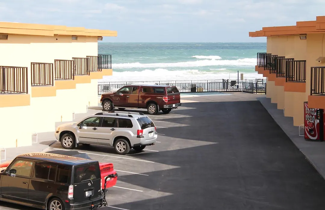 Grand Prix Motel Beach Front-1