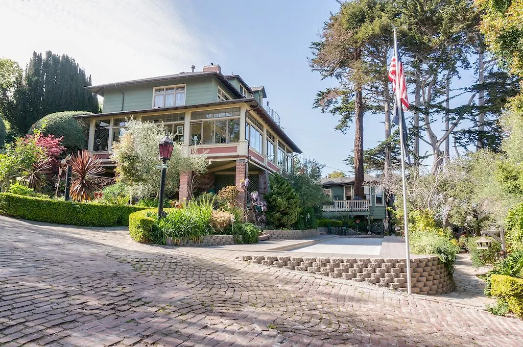 The Jabberwock Bed & Breakfast-1