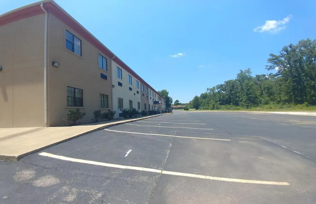 Hiway Inn Express & Suites-1