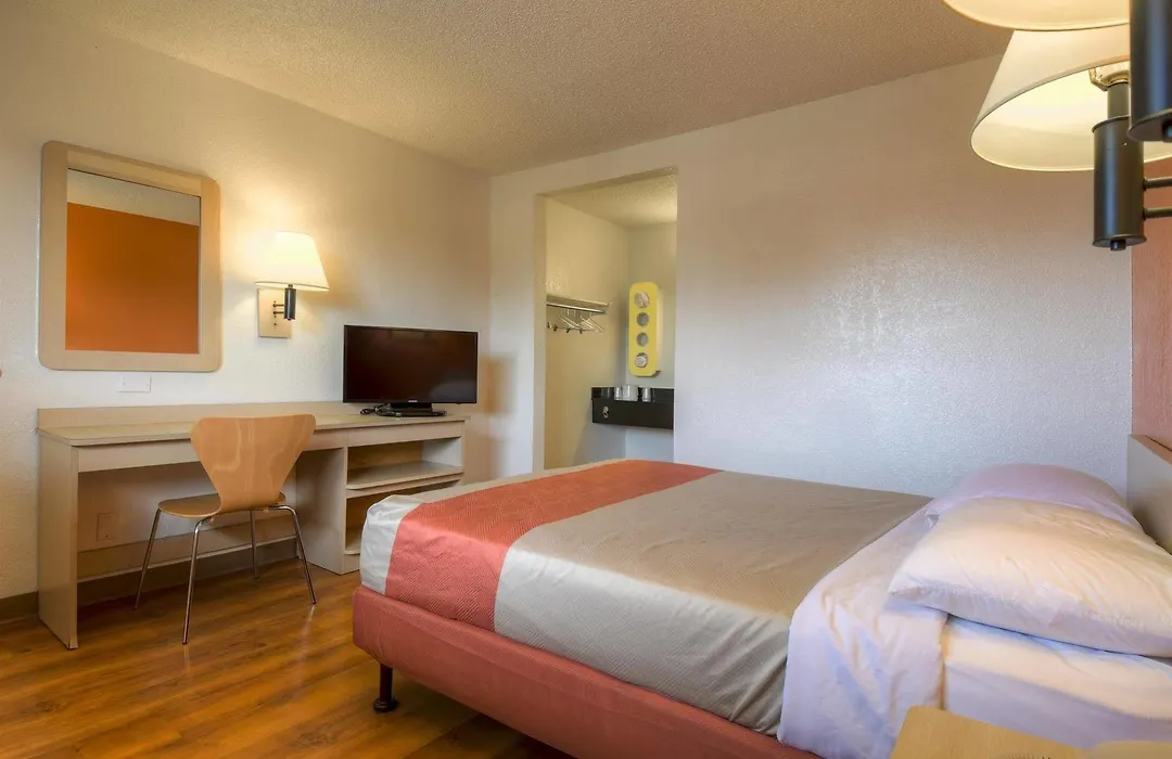 Motel 6-Baldwin Park, Ca - Los Angeles-1