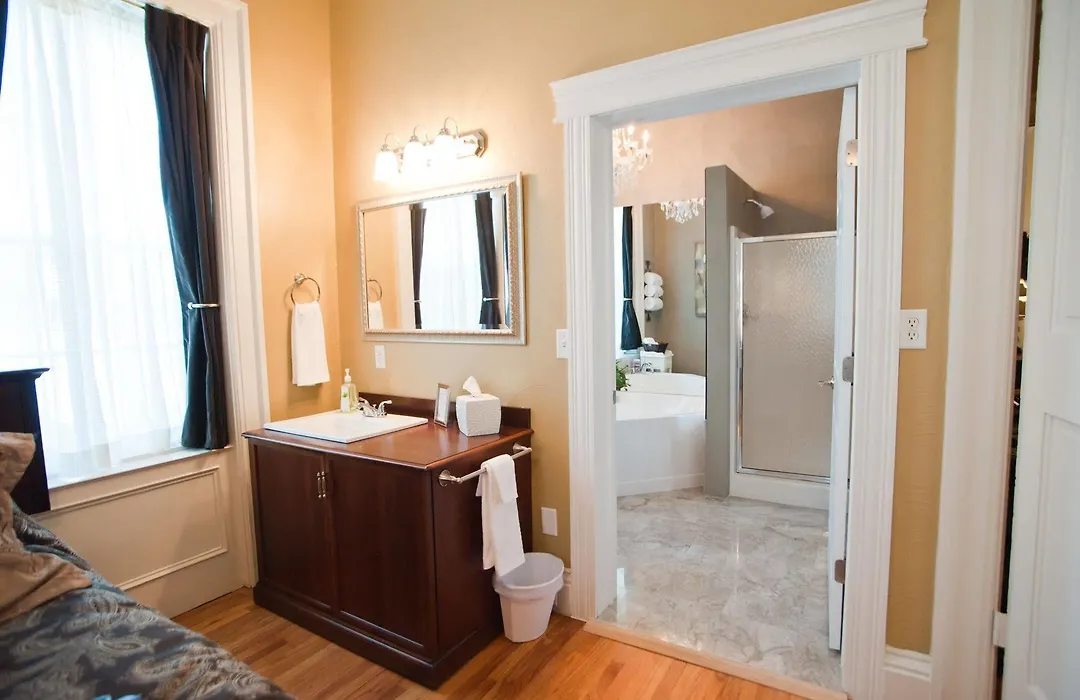 Beacon Hotel Oswego-1