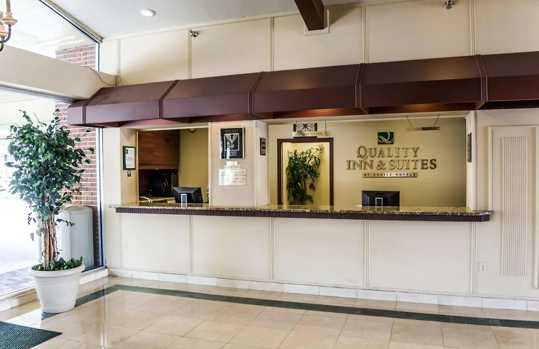 Quality Inn And Suites Golf Resort-1