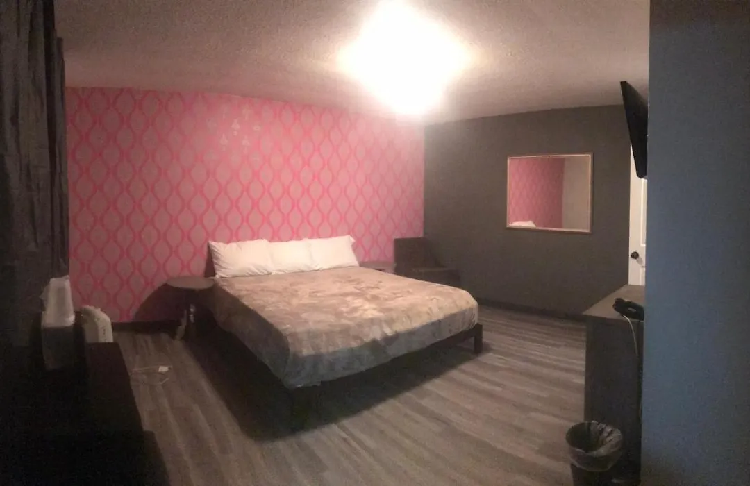 Seeker Motel-1