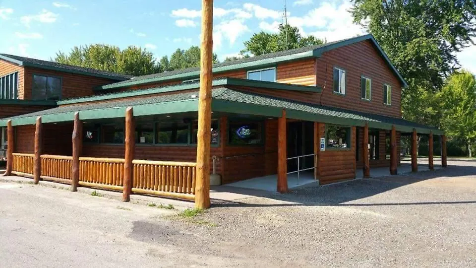 Wolf River Lodge-1