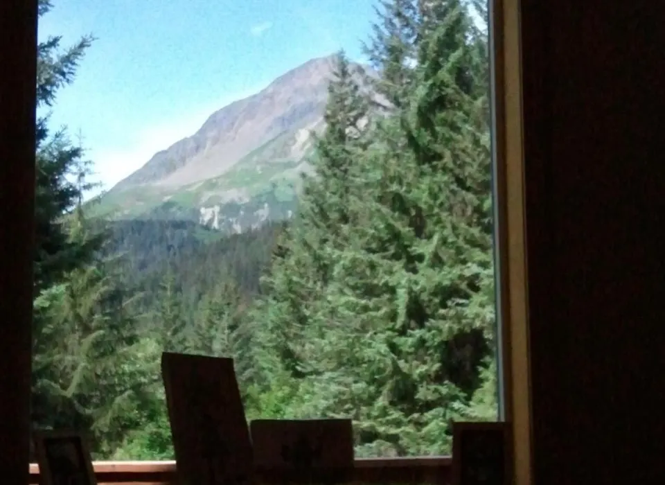 Glacier Creek Lodging-1