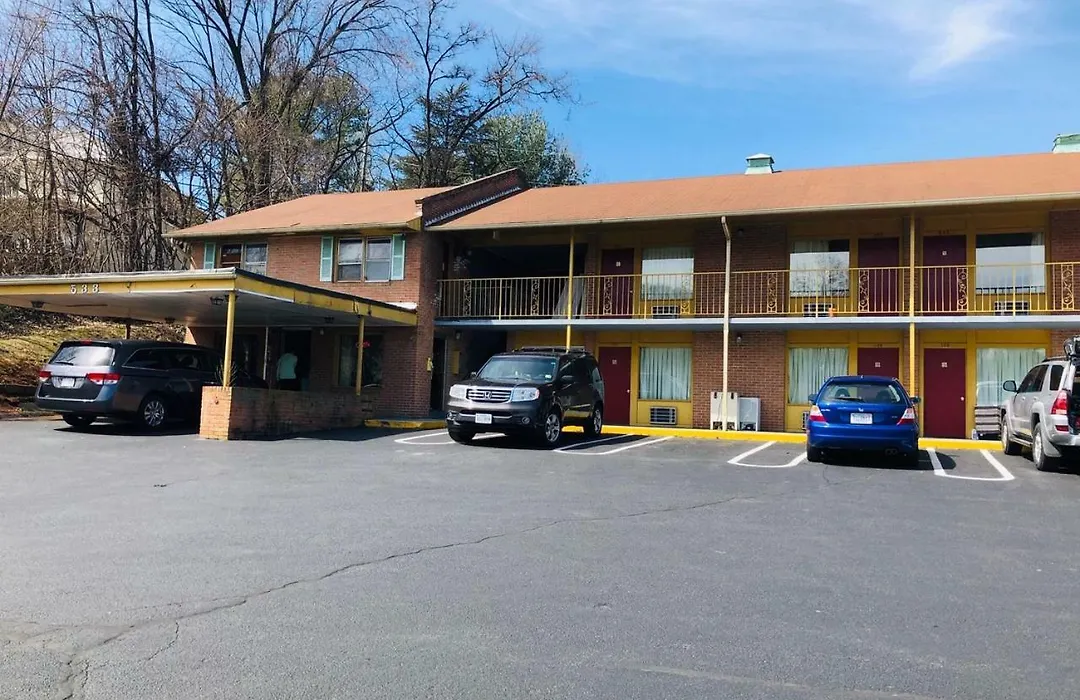 Royal Inn Motel-1