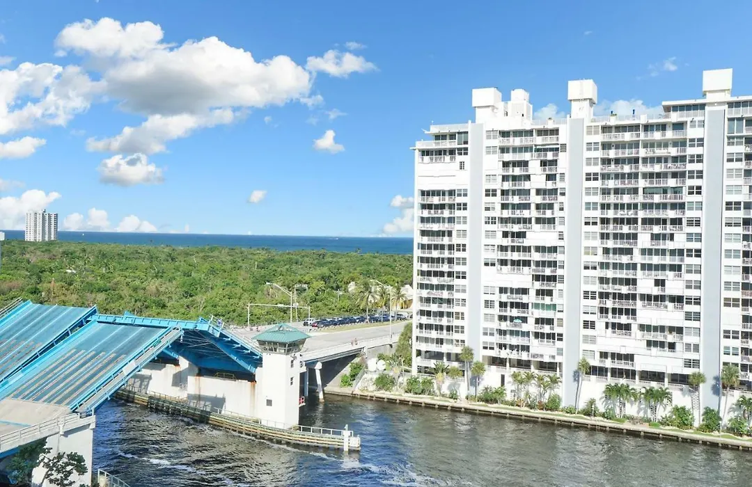 Gallery One - A Doubletree Suites By Hilton Hotel-1