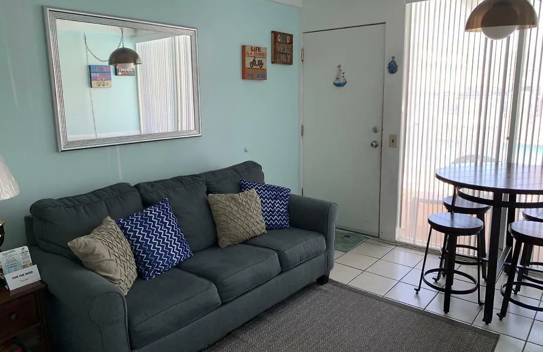 Four Winds Condo Motel-1