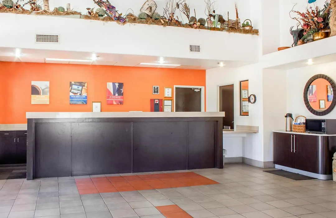 Apache Inn-1