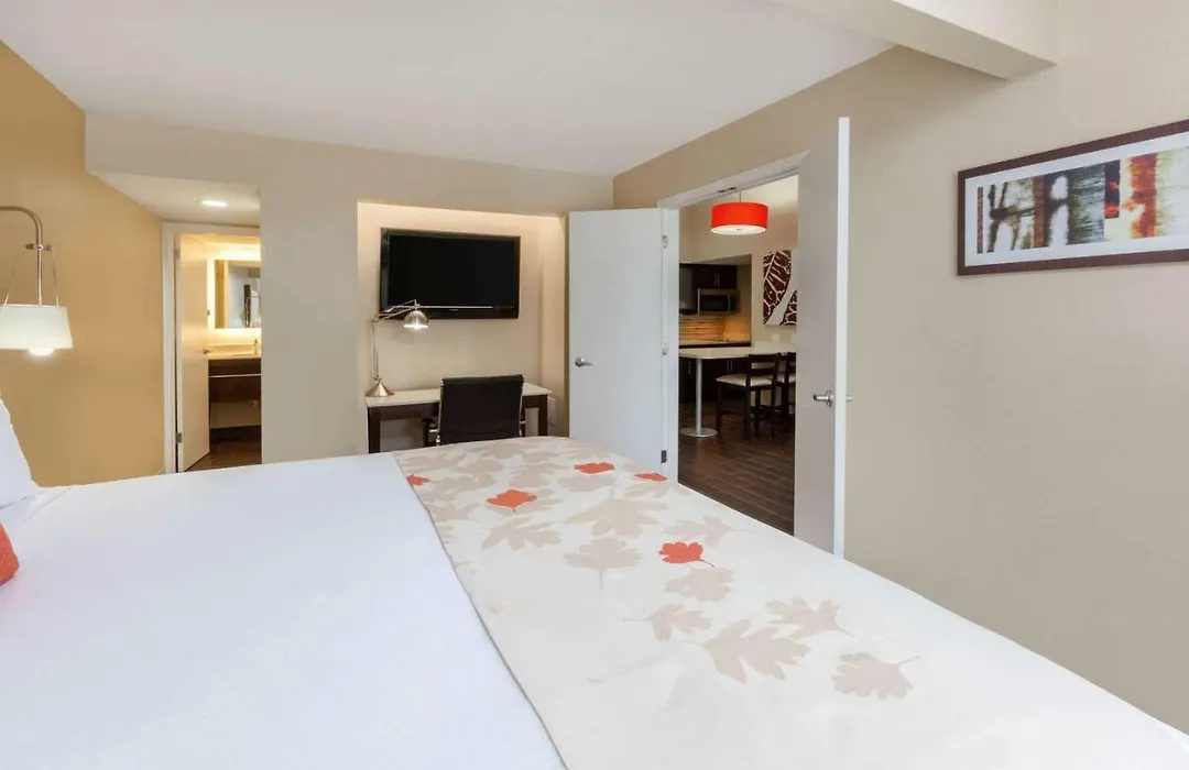 Hawthorn Suites By Wyndham Detroit Southfield-1