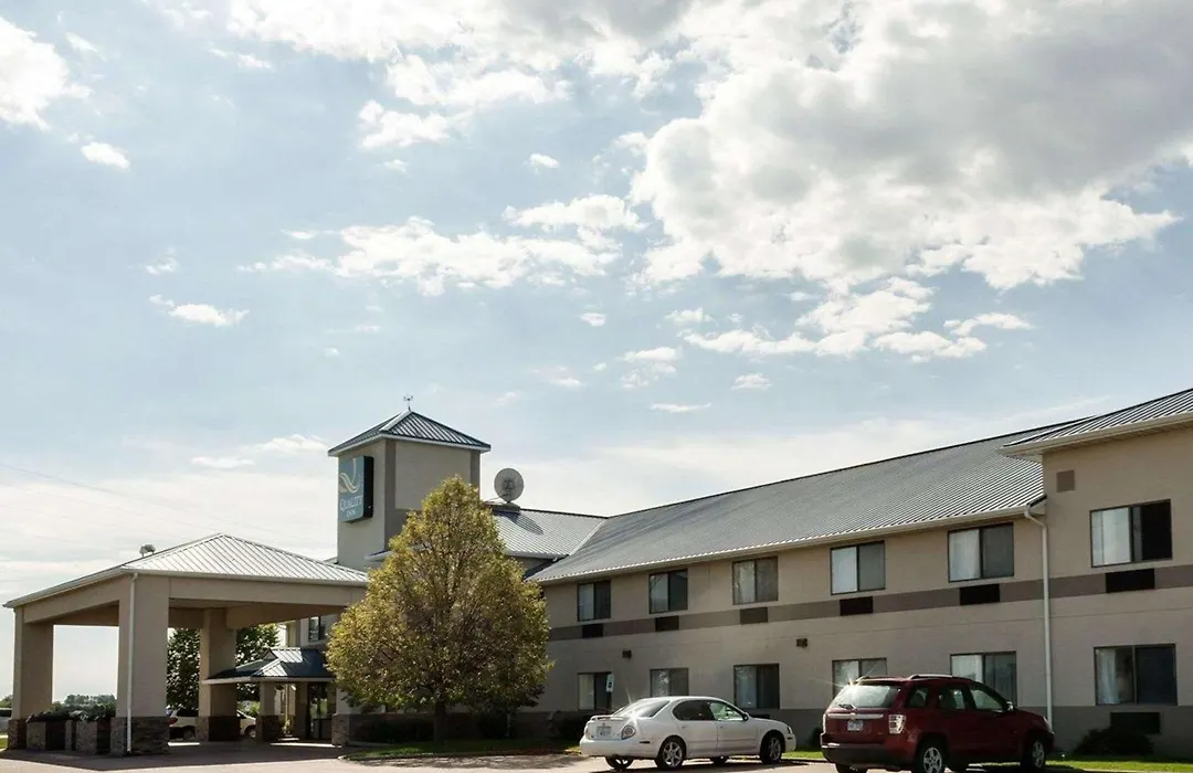 Quality Inn Brandon - Sioux Falls-1