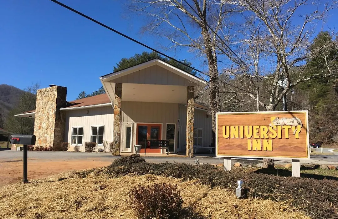University Inn-1