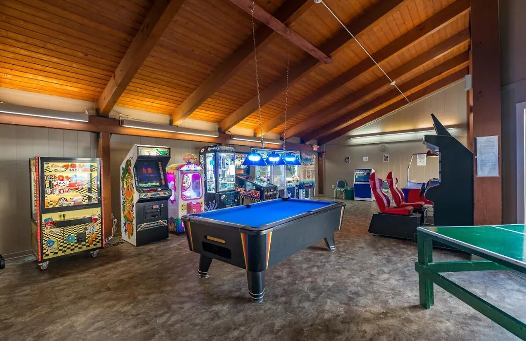 Crown Resorts At The Poconos-1