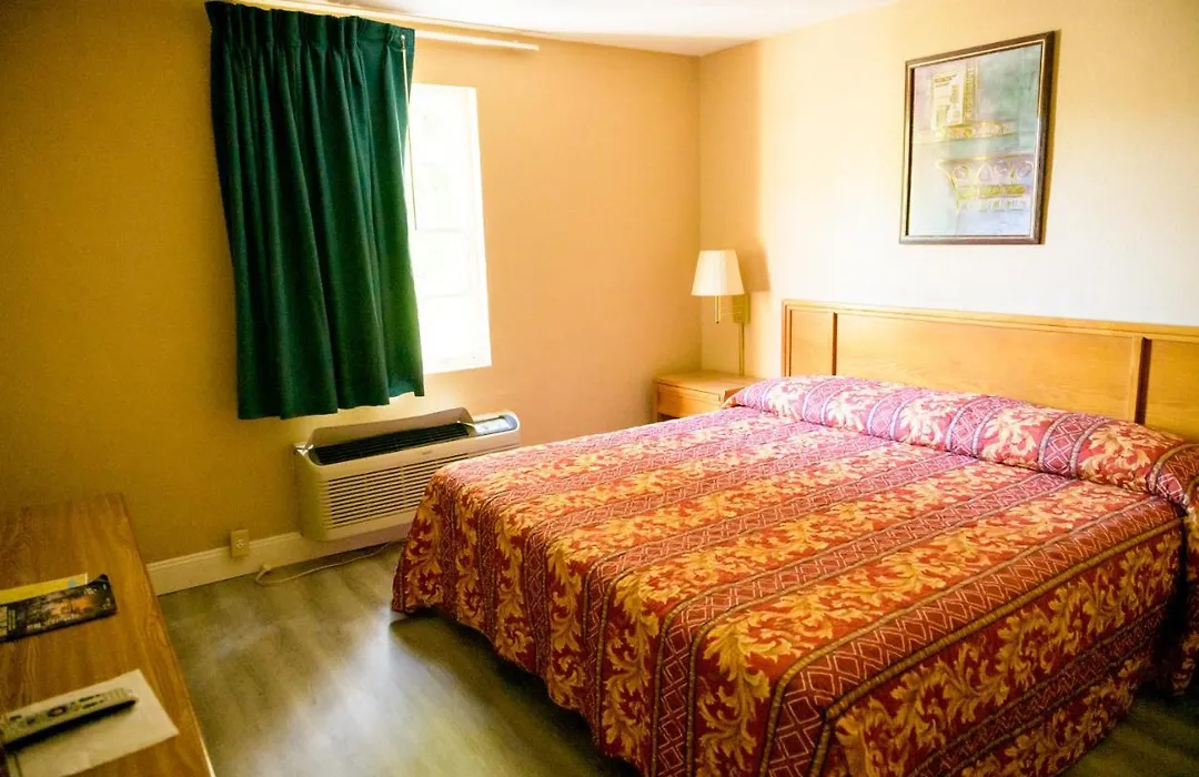 Kings Inn Hot Springs-1