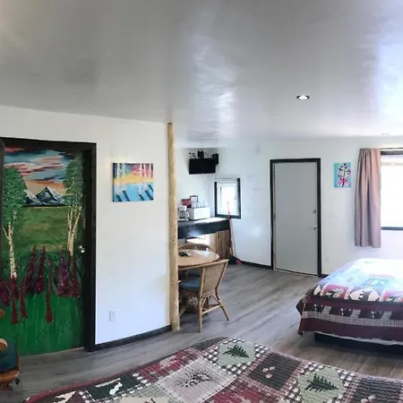 Fox N Fireweed Cabins-3