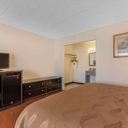 Quality Inn - Dickson-3