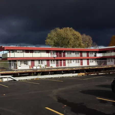 Happy Journey Motel-2