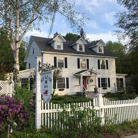Red Sleigh Inn B&B-2
