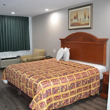 Deluxe Inn Irving-3