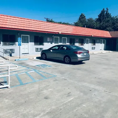 Rocky Inn Motel-2