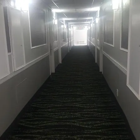 Regency Inn & Suites-2