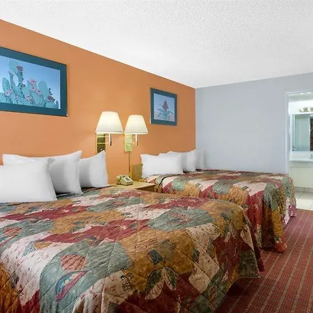 Knights Inn At Cedar City-2