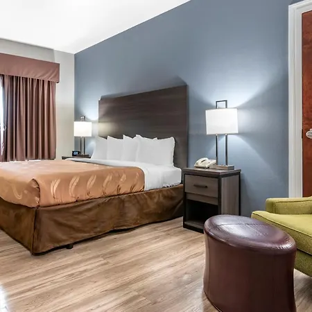 Quality Inn & Suites Demopolis-2