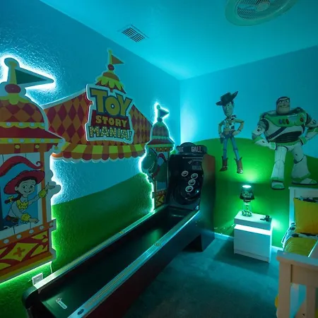 Magical Adventure Condo W Waterpark Near Disney No Resort Fees-2
