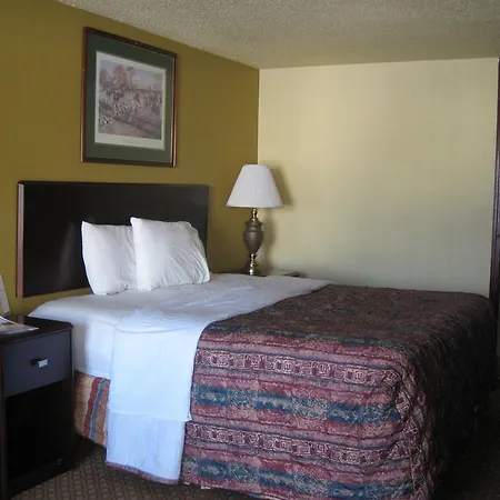 Americas Best Value Inn-Warren-2