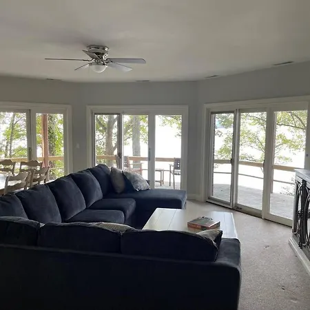 Main Channel Manor-3