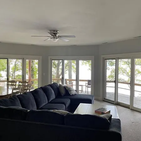 Main Channel Manor-2