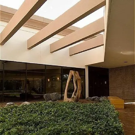 Ramada Inn Lafayette Conference Center-2