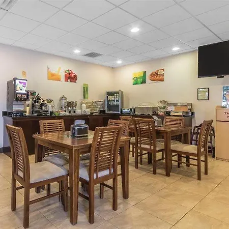 Quality Inn - Dickson-2