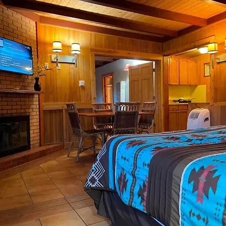 West Winds Lodge-2