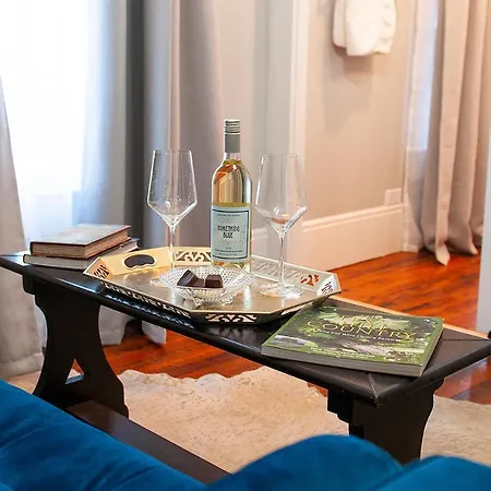 Dabbs Hotel Bed And Breakfast-3