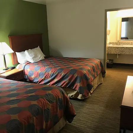 Super 8 By Wyndham Cave City-2