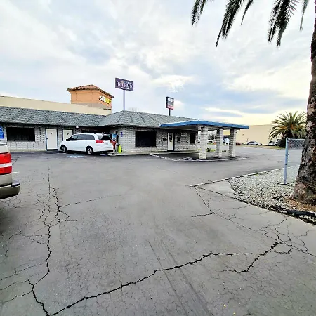 Economy Inn-2