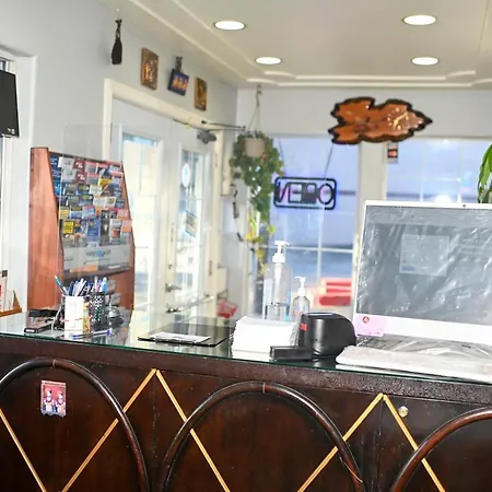 Budget Inn At The Heavenly Gondola-3