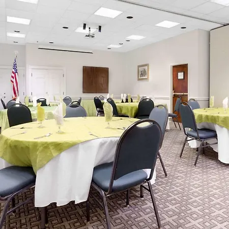 Ramada By Wyndham Augusta Fort Gordon-2