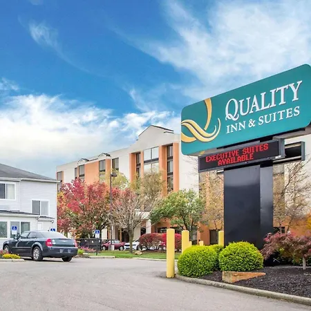Quality Inn & Suites North-Polaris-3