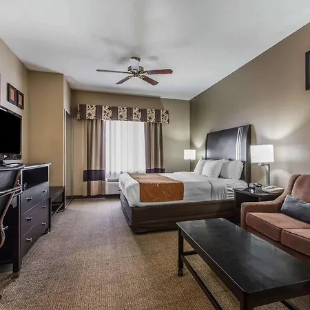 Comfort Suites Bakersfield-2
