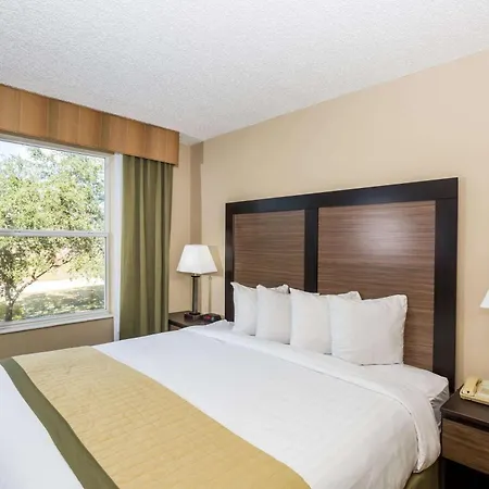 Baymont Inn & Suites By Wyndham Fort Myers I-75-2