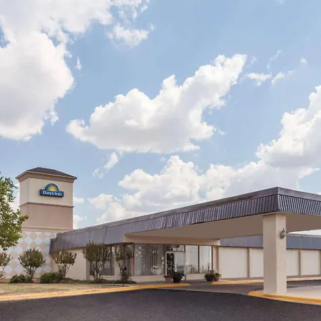 Days Inn By Wyndham Hillsboro Tx-3