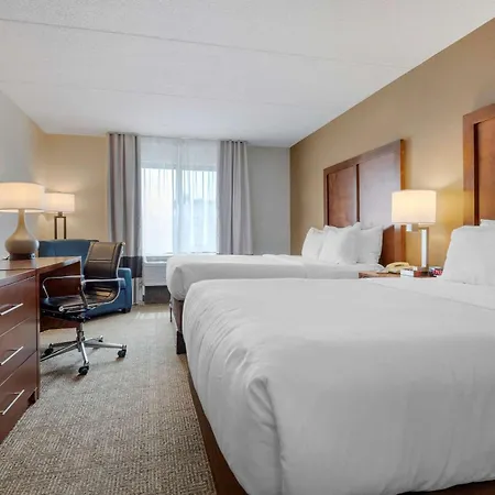Comfort Inn The Pointe-3