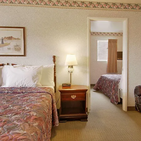 Days Inn By Wyndham Ukiah-2