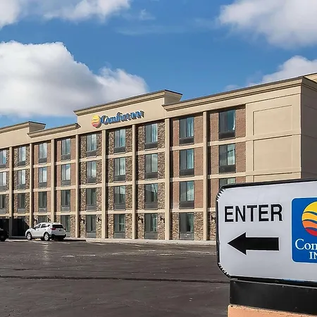 Comfort Inn Bay City - Riverfront-2