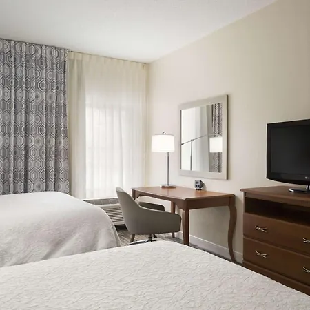 Hampton Inn Findlay-2