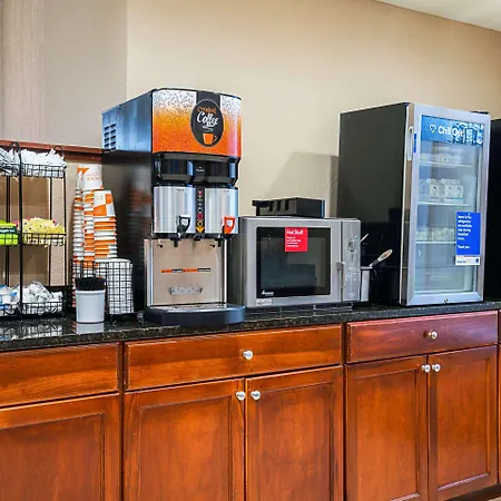 Comfort Inn Near Rocky Mount Sports Complex-3